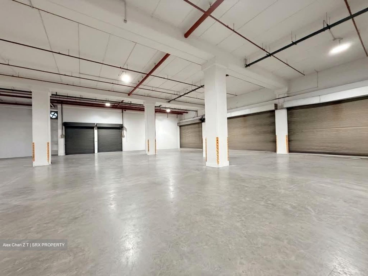Lakeside MRT (D22), Warehouse #578704971